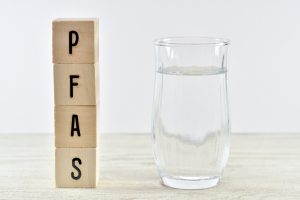 PFAS（有機フッ素化合物）とは？ 主な使用用途や健康への影響も合わせて解説